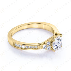 Bague unique en moissanite 10 carats à taille ronde brillante de 1,00 TCW pour femme